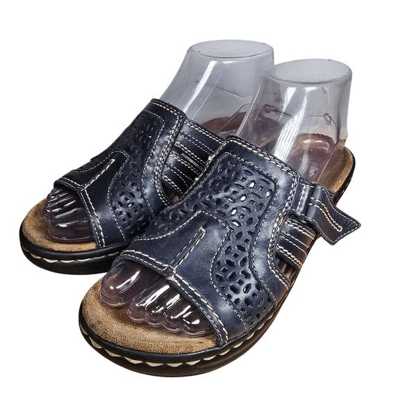 Clarks Shoes - Clarks Bendables Navy Leather Buckle Strap Mid Block Heel Slip-On Clogs Size 6M